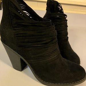 Black suede ankle booties size 6